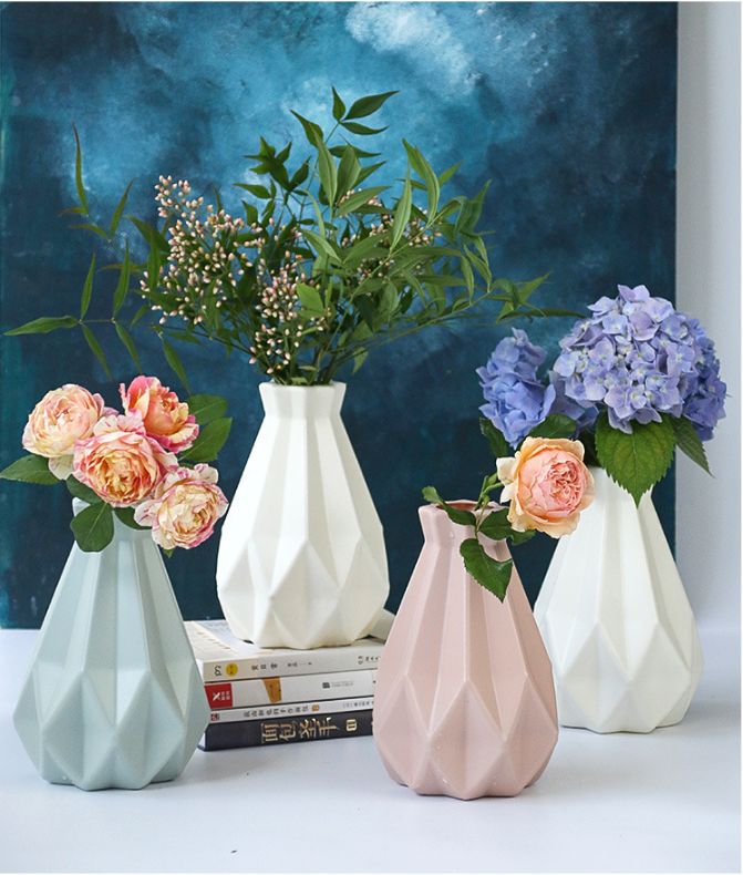 Flower Vase Ceramic Look Plastic Vase (White) - Dshop.com.au