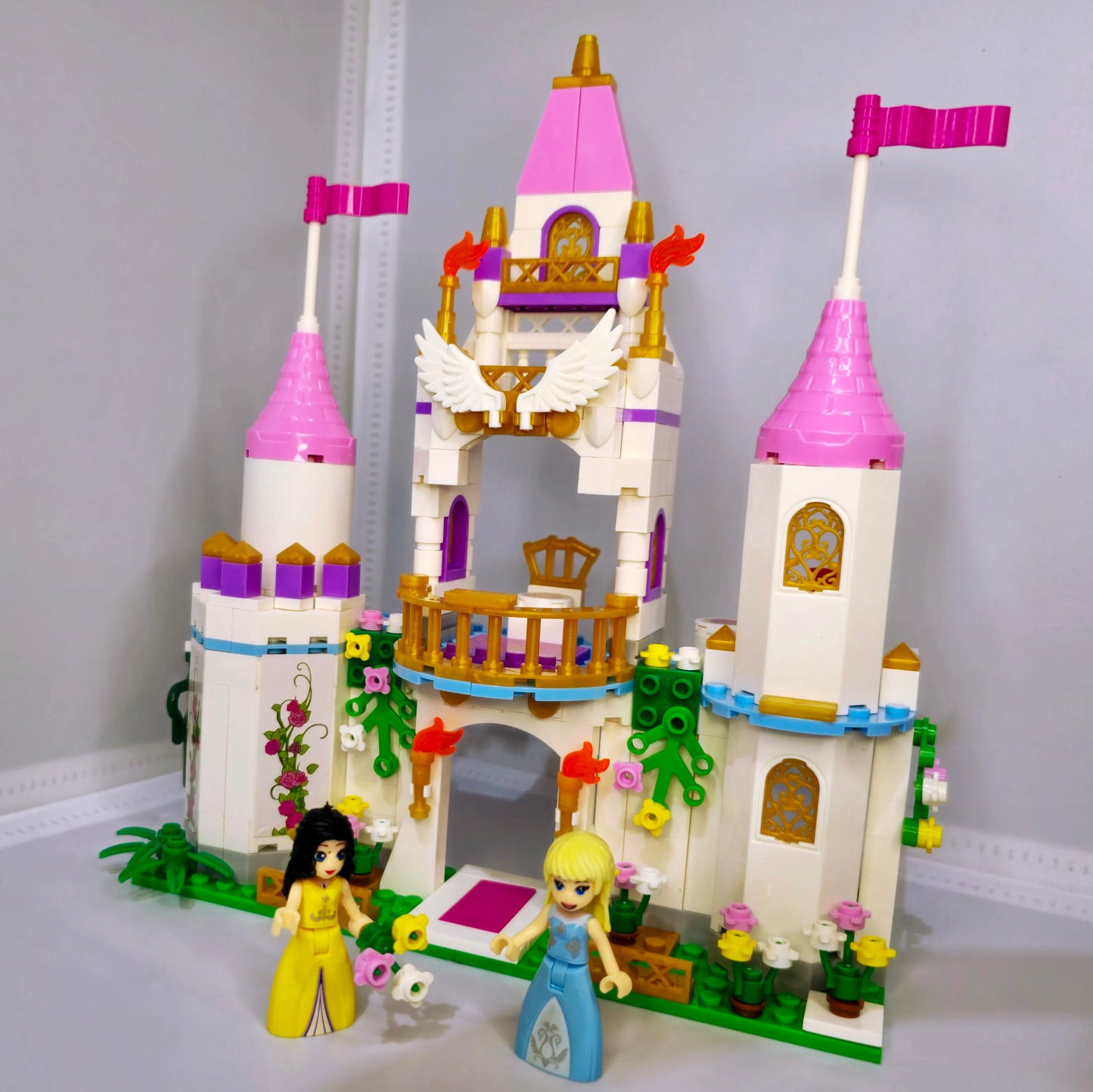 Princess Castle Building Blocks Set 356pcs Girls Toy with Dolls
