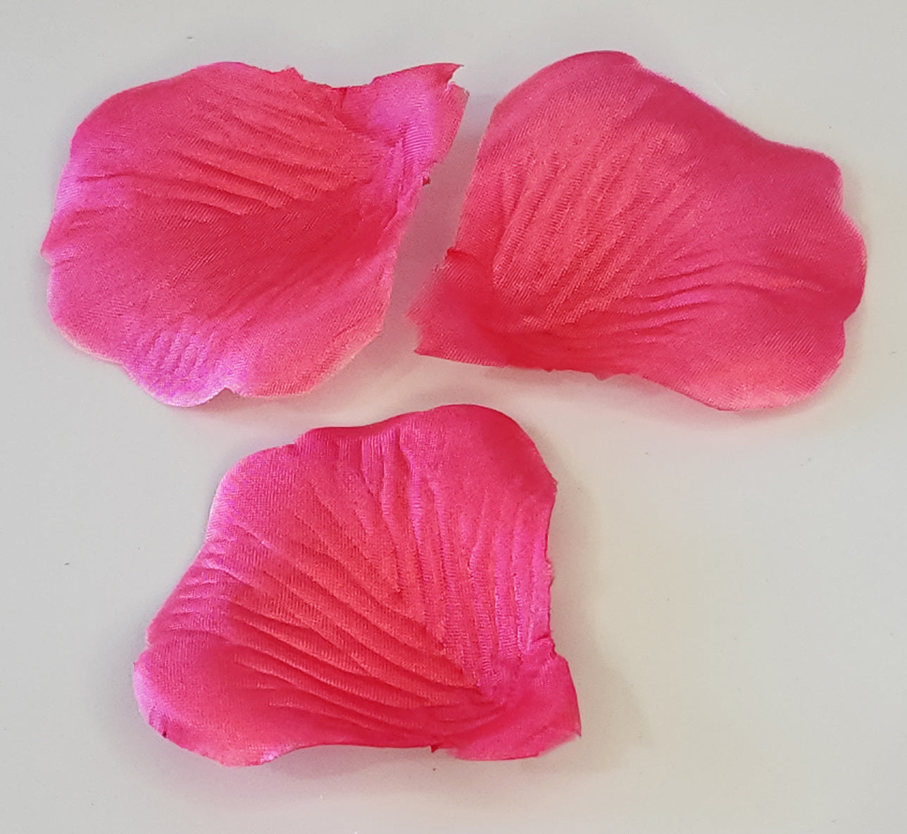 100 Wedding Bridal Flower Rose Petals (Hot Pink) - Dshop.com.au