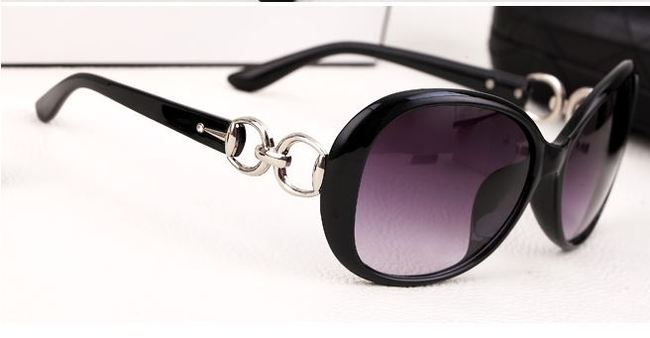 Polarized Ladies Sunglasses with Bonus Case (Black) - Dshop.com.au