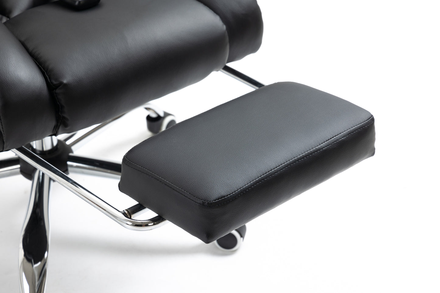 Director Deluxe Plush Executive Reclining Office Chair with Foot Rest (Black) - Dshop.com.au