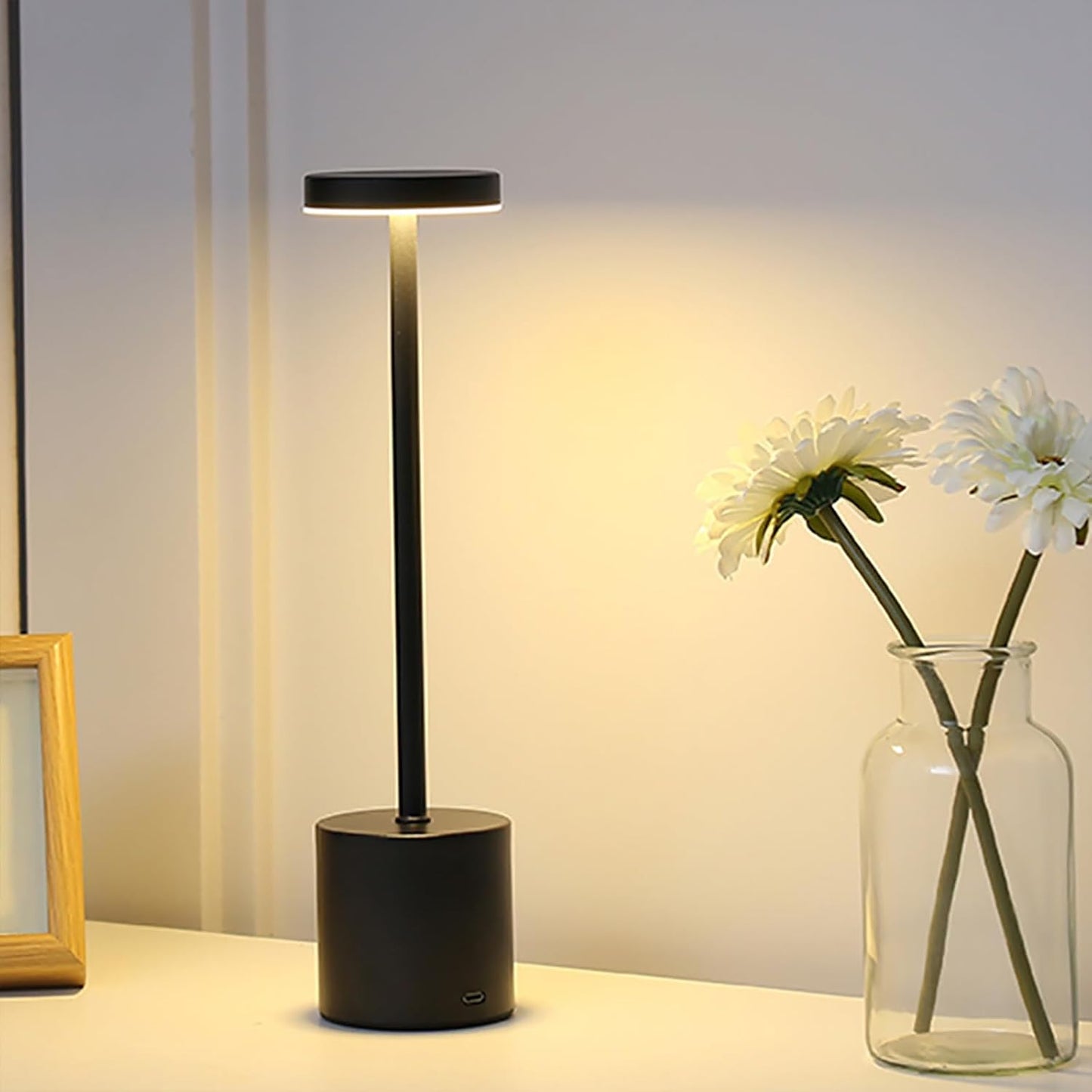 Luxury Designer LED Metal Tall Table Lamp Cordless Touch Sensor Night Light (Black)