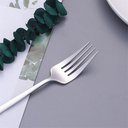 24PC Stainless Steel Cutlery Set Knife Fork Spoon Kitchen Tableware (Silver)