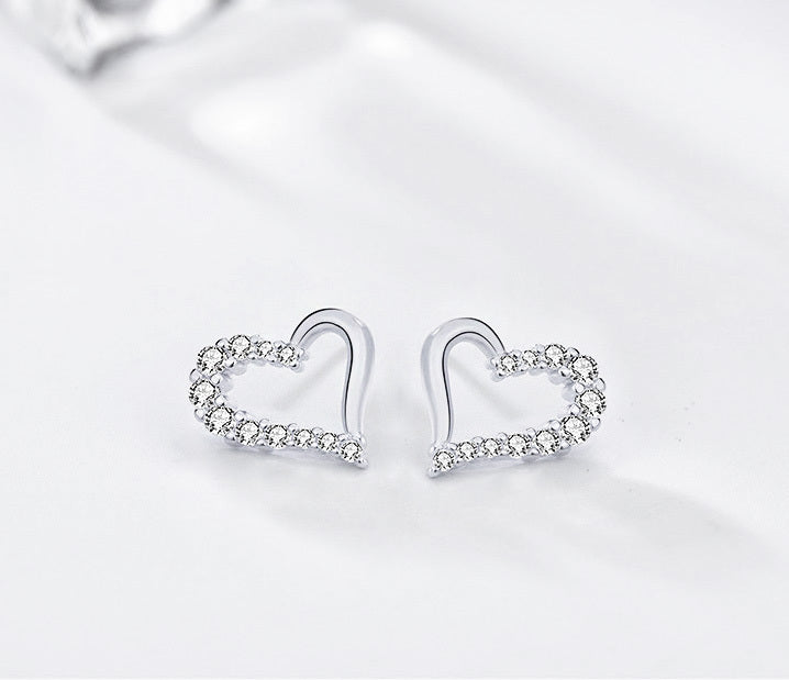 Elegant Heart-Shaped Sterling Silver S925 Earrings with Cubic Zirconia Diamonds