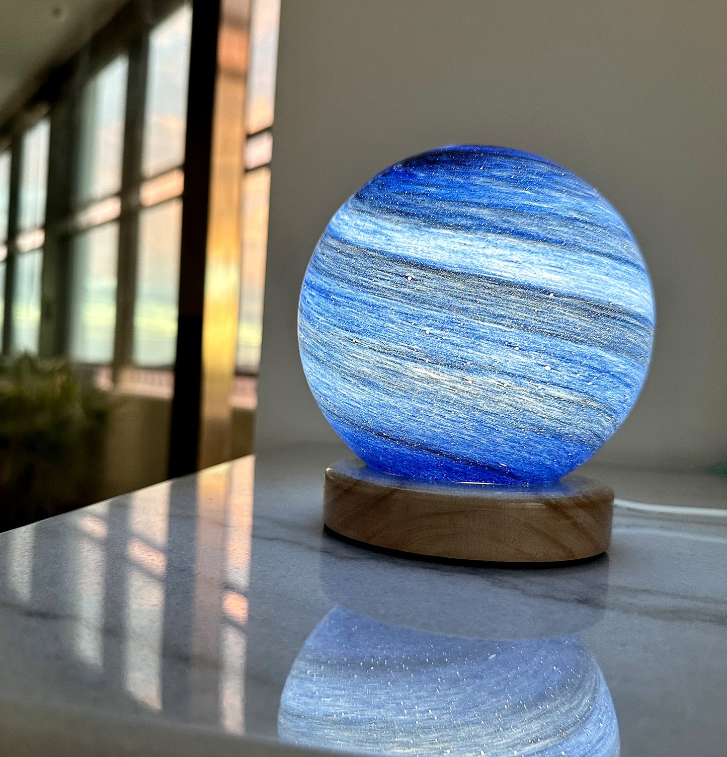 Galaxy Planet Lamp World Globe LED Light Cool Gift Home Office Decor Ornament