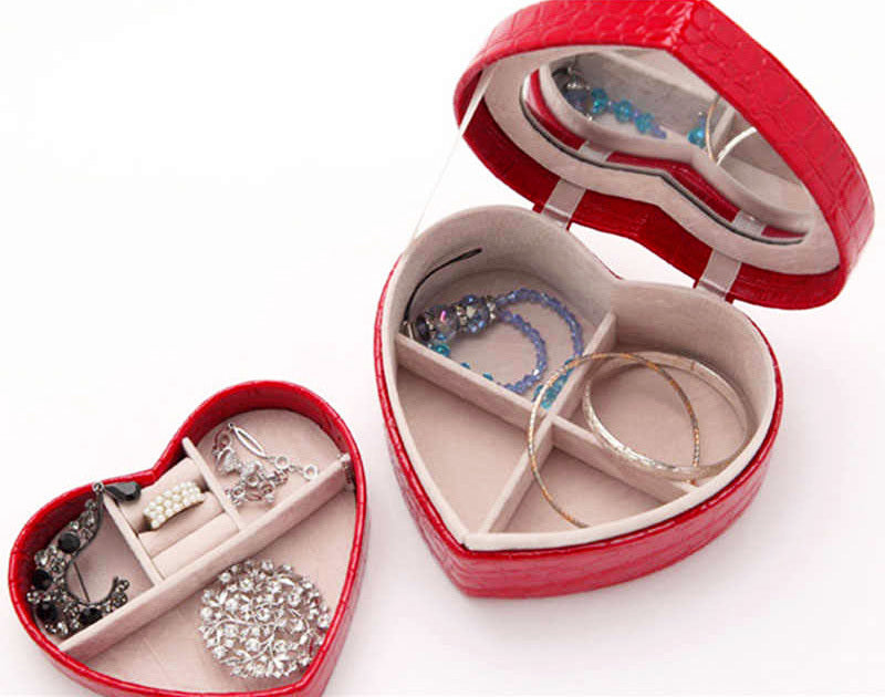 Deluxe Heart-Shaped PU Crocodile Leather Jewellery Box