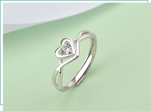 S925 Sterling Silver Love Heart Adjustable This stunning sterling silver ring showcases a highly polished, smooth surface, embellished with a brilRing