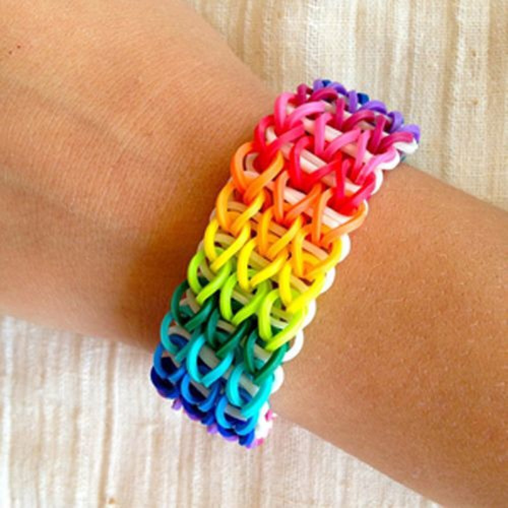 600 x Rainbow Loom Rubber Bands & S-Clips