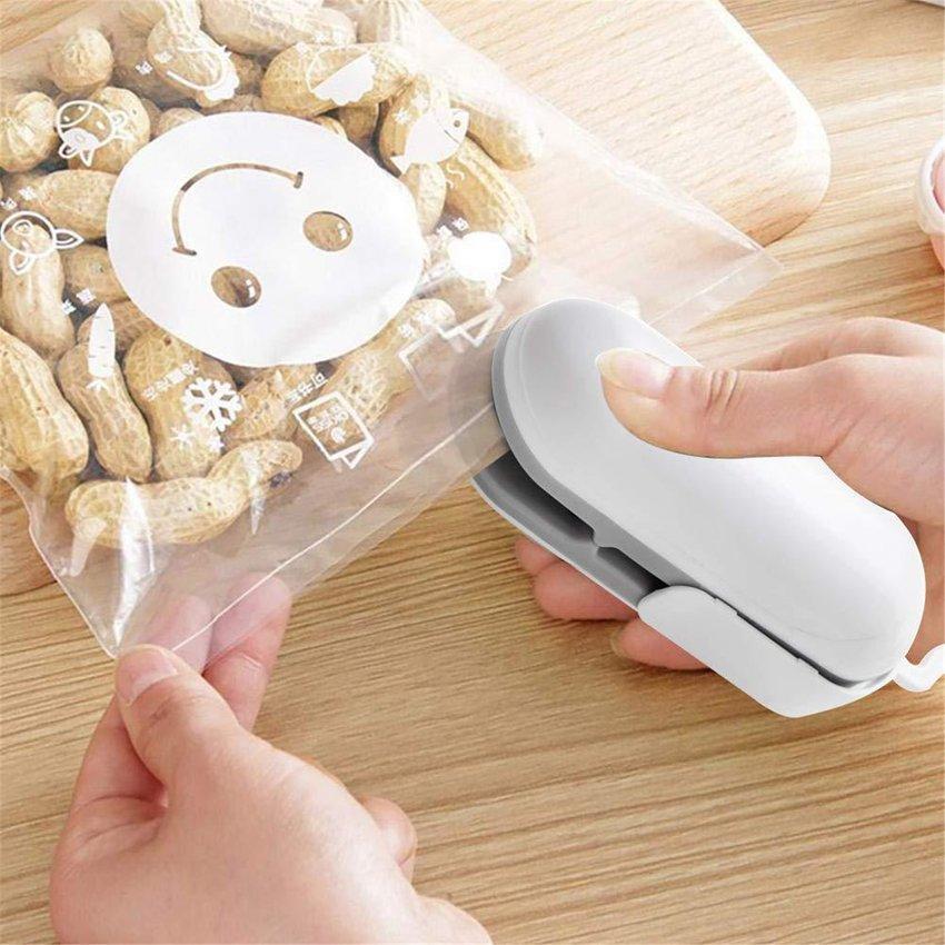 2-In-1 Handheld Heat Sealer Portable Cutter Food Storage Bag Sealing Machine