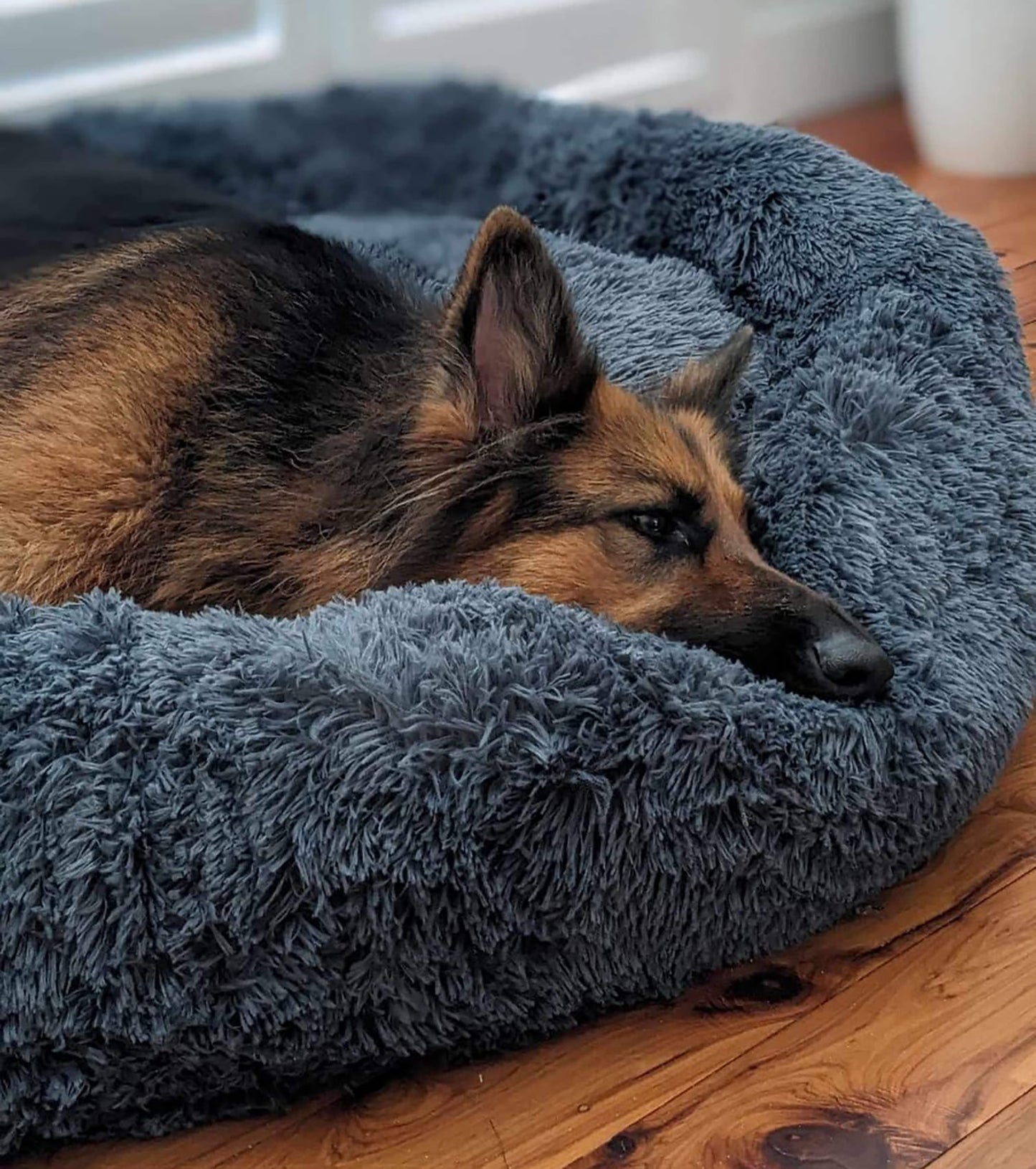 Cozy Plush Soft Fluffy Pet Bed Dog Cat Bed (Dark Grey, 70cm)