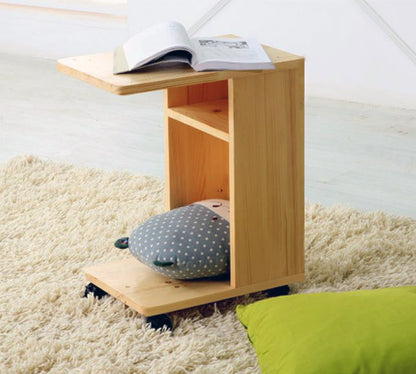 Varossa Side Table with Casters (Natural Oak)