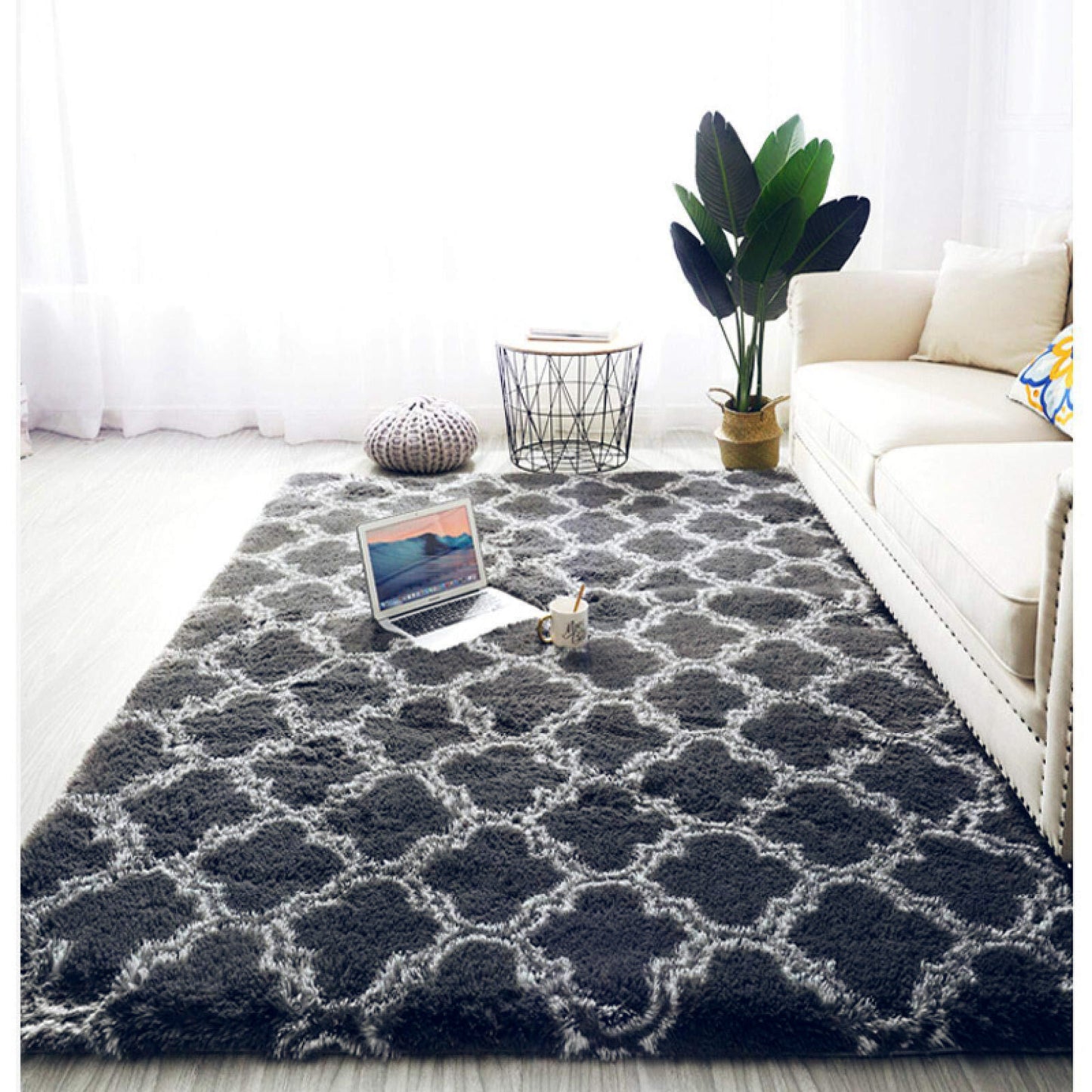 Soft Bedroom/Living Room Comfortable Shag Rug (200 x 140, Black Lattice)