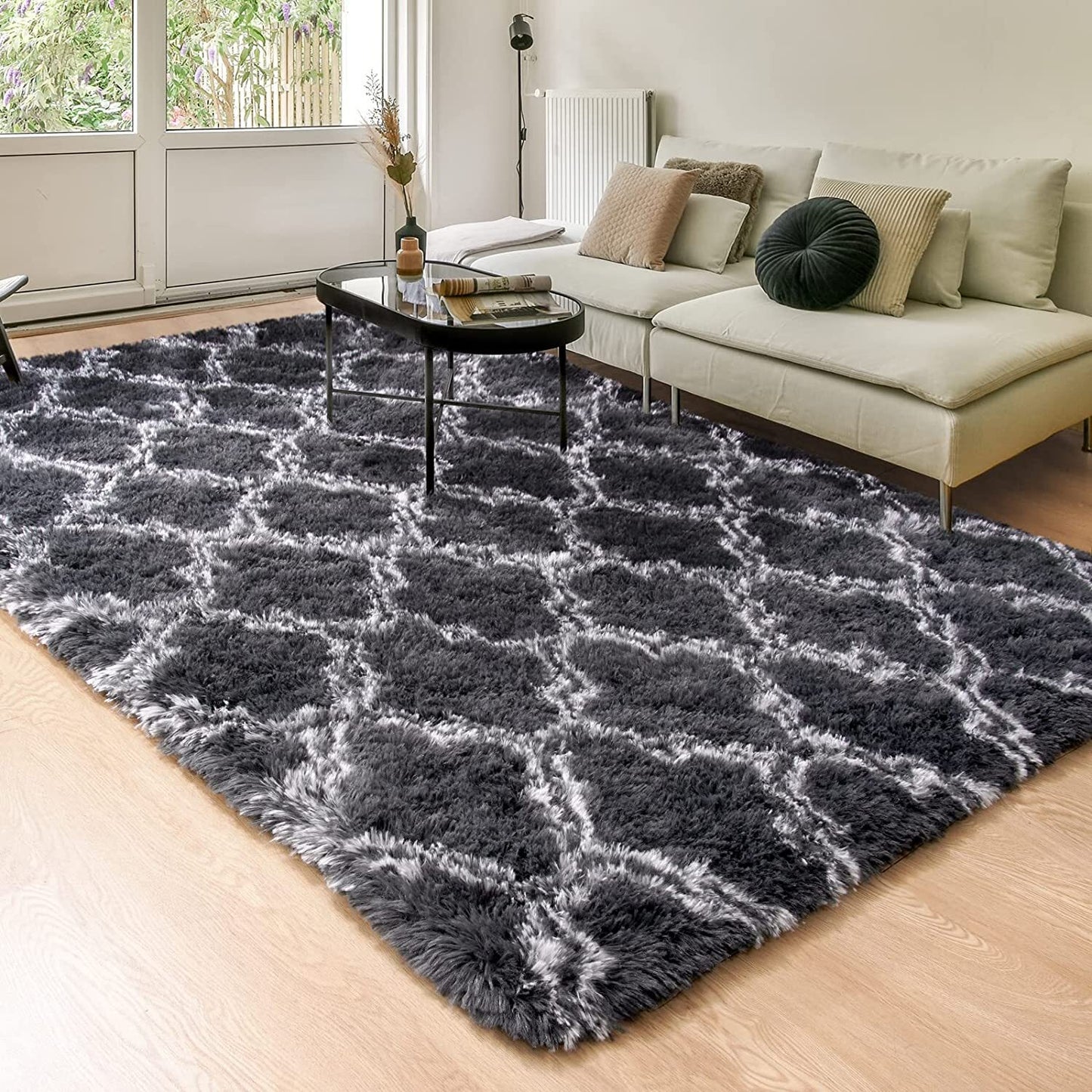 XL Comfortable Shag Rug (300 x 200, Black Lattice)