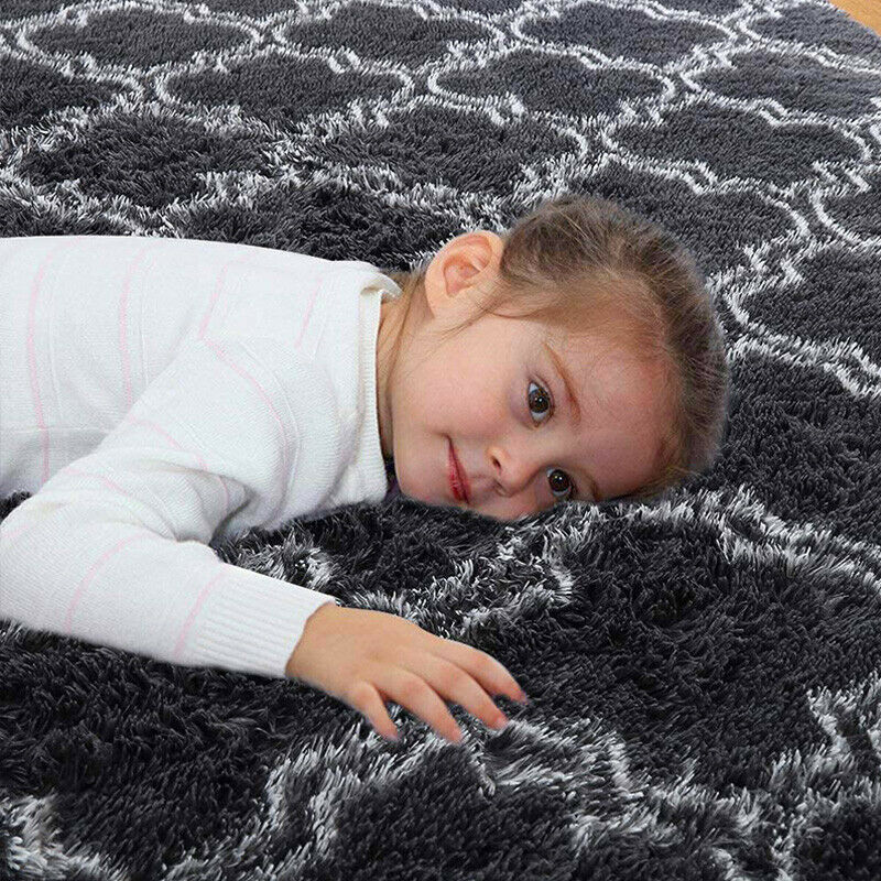 XL Comfortable Shag Rug (300 x 200, Black Lattice)